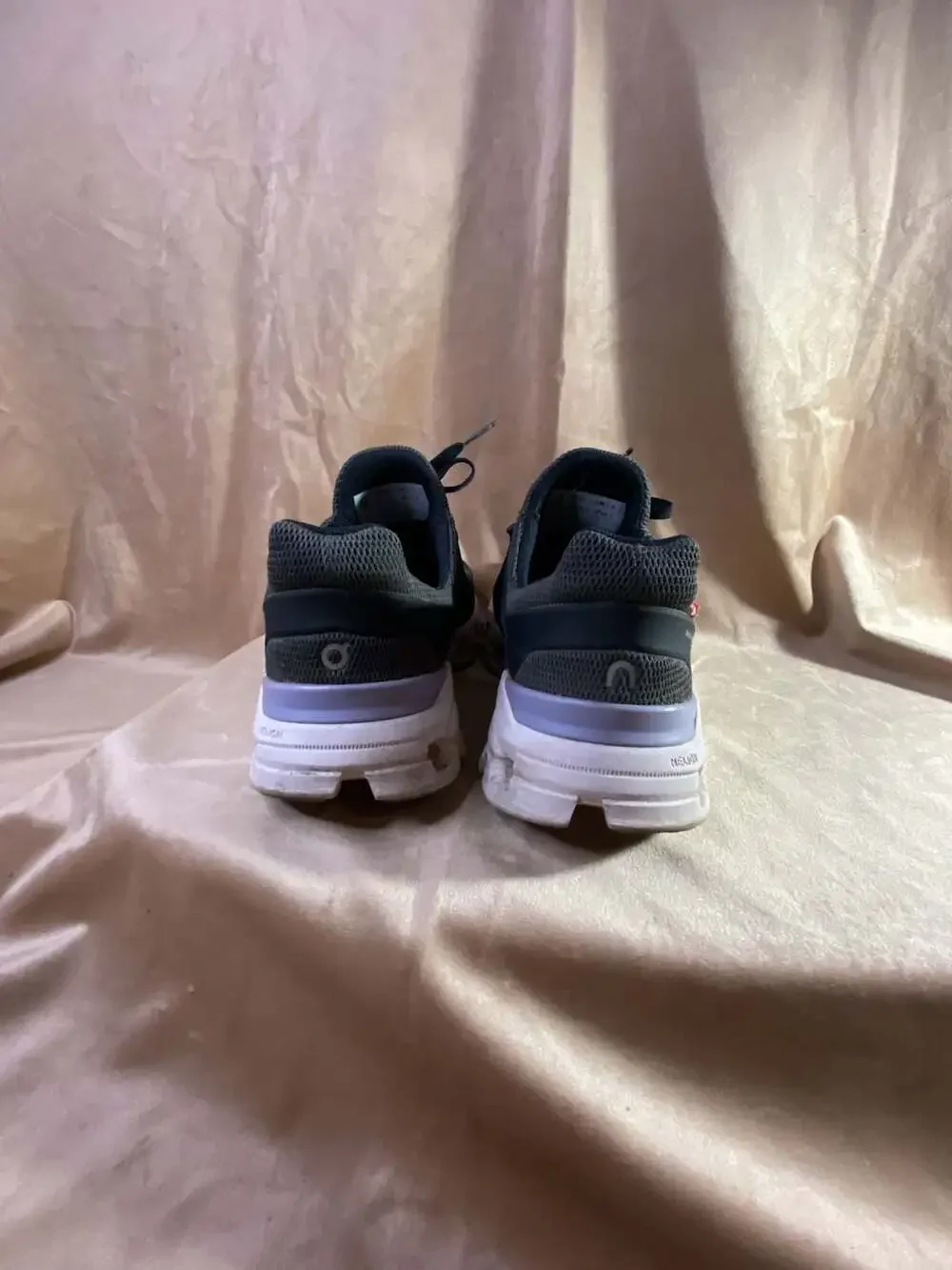 On Running Cloudswift Magnet/Lavender Women's Running Shoes: 7.5
